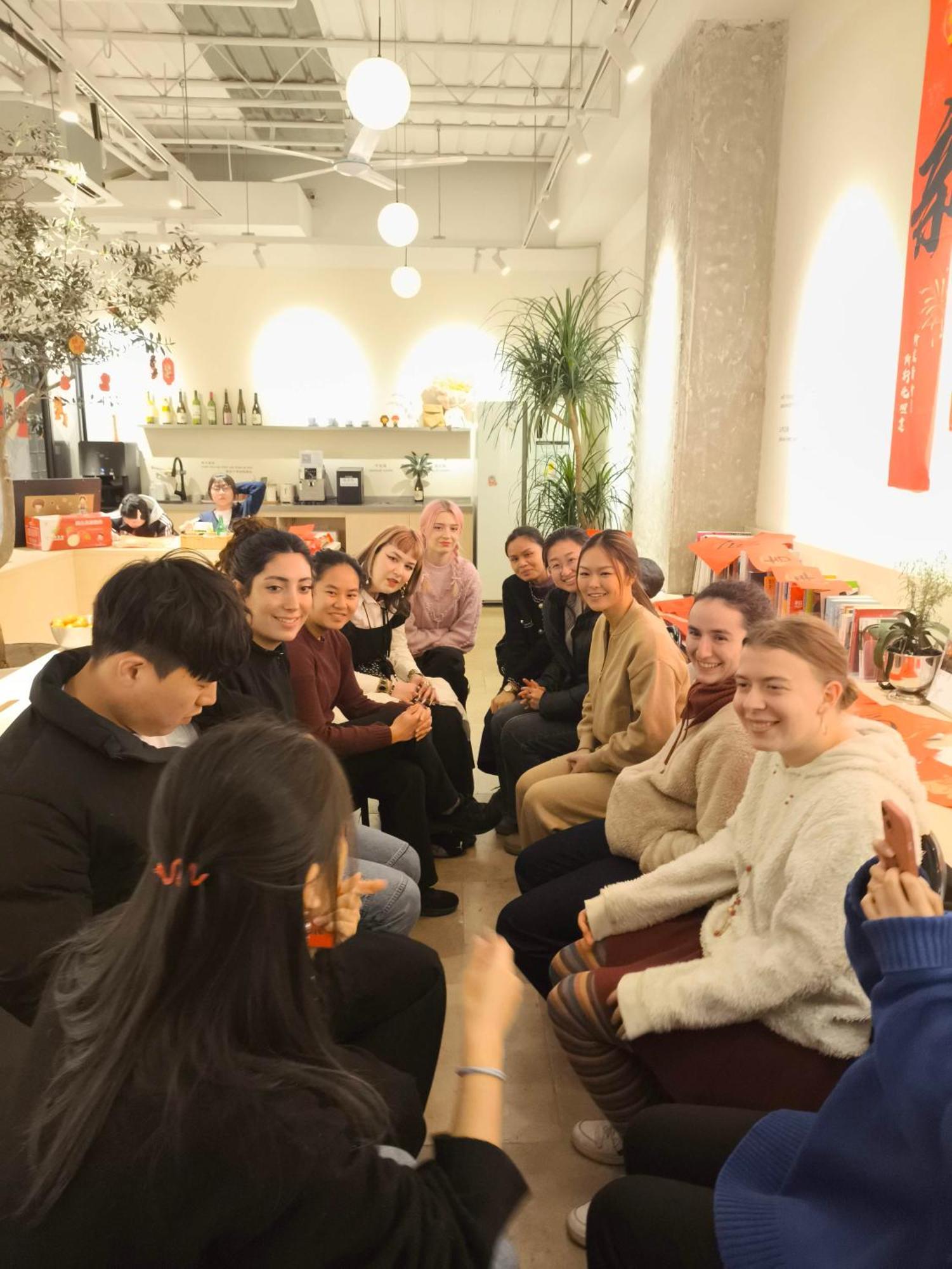 Hi Cozy International Youth Hostel East Nanjing Road & The Bund - Free Gym Shanghai Exteriör bild